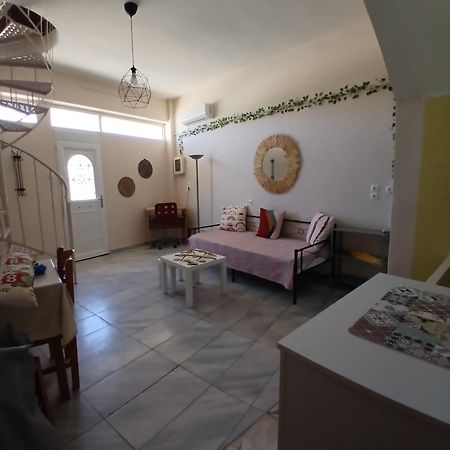 Waterway View Apartment Galatás Ngoại thất bức ảnh