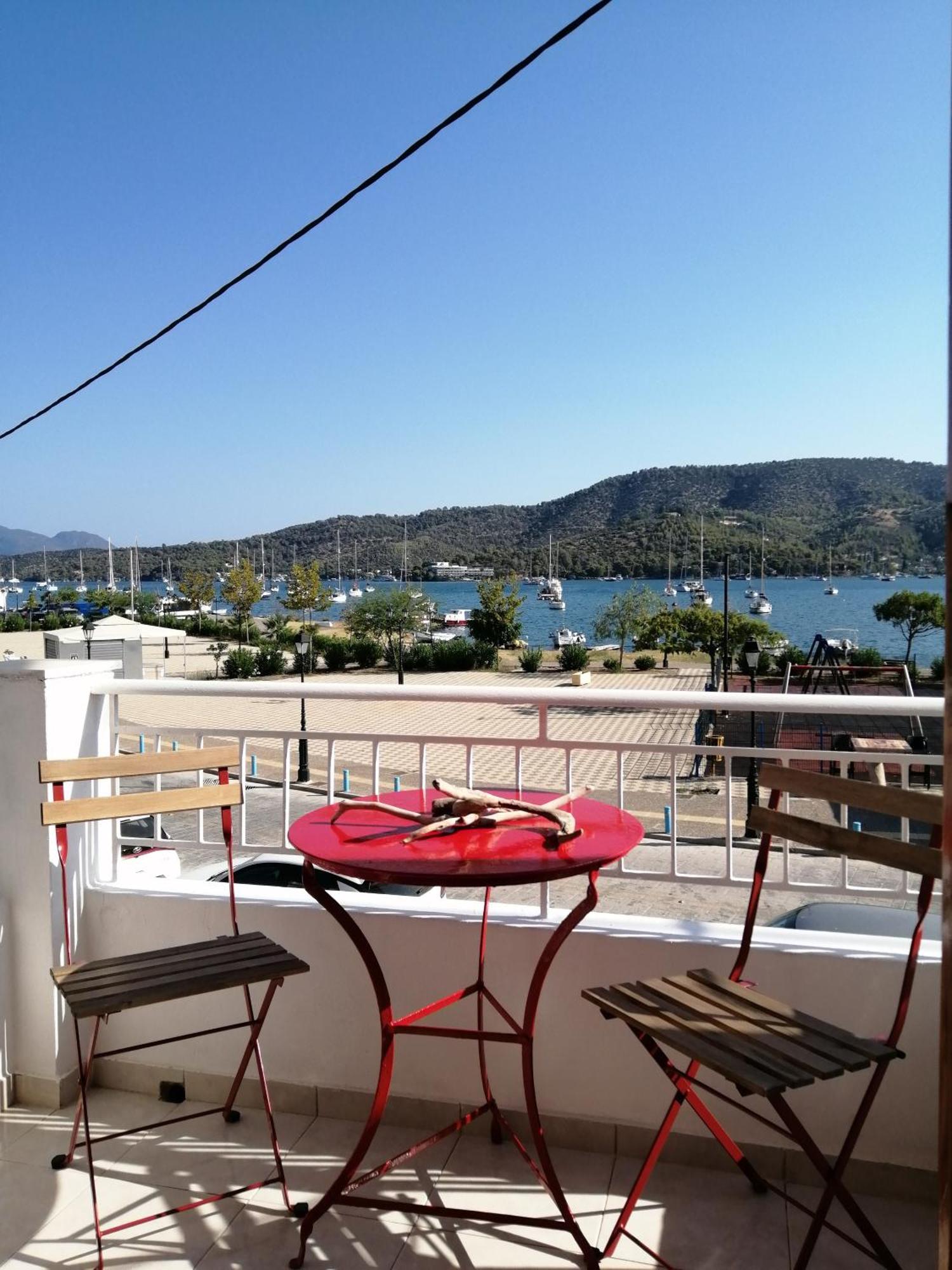 Waterway View Apartment Galatás Ngoại thất bức ảnh